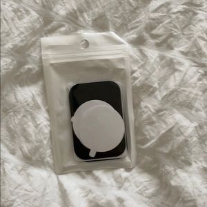 Phone magnets
